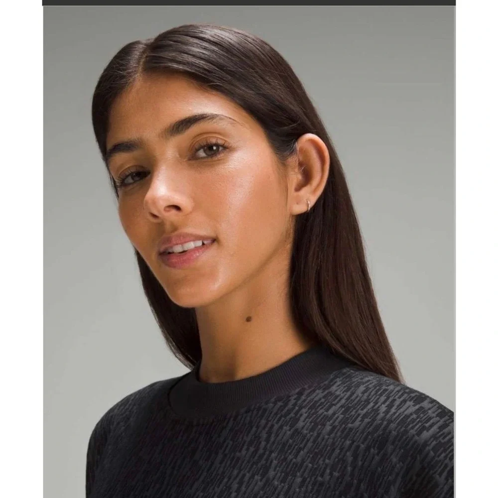 101-Lululemon Textured Jacquard Crewneck Pullover-Black / Obsidian